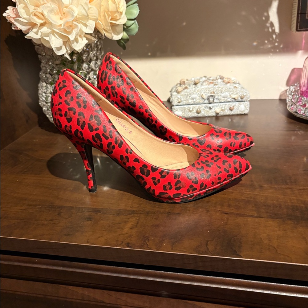 Stylish Red Leopard Print Women's Heels
